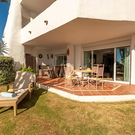 Afrodite - Frontline Appartement Estepona