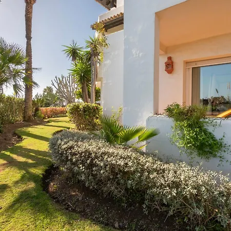 Afrodite - Frontline Appartement