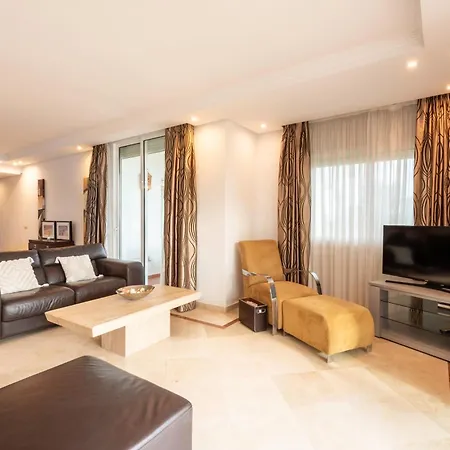 Afrodite - Frontline Appartement Estepona