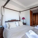 Afrodite - Frontline Apartment *