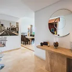 Afrodite - Frontline Apartment Estepona
